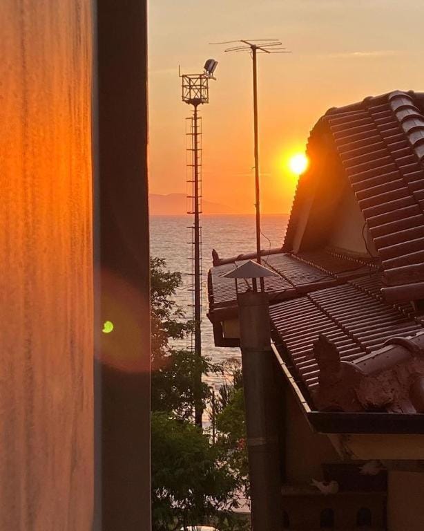 Soleil - Studio with Balcony Apartment in Vlorë