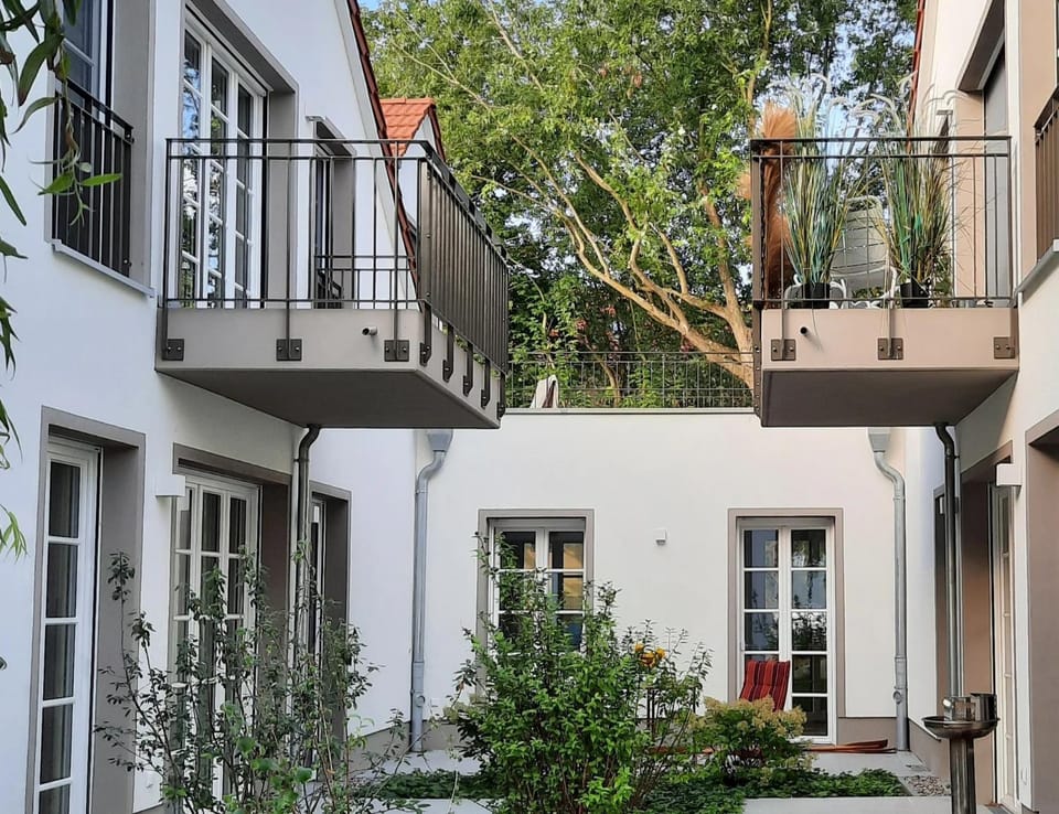 Property building, Balcony/Terrace