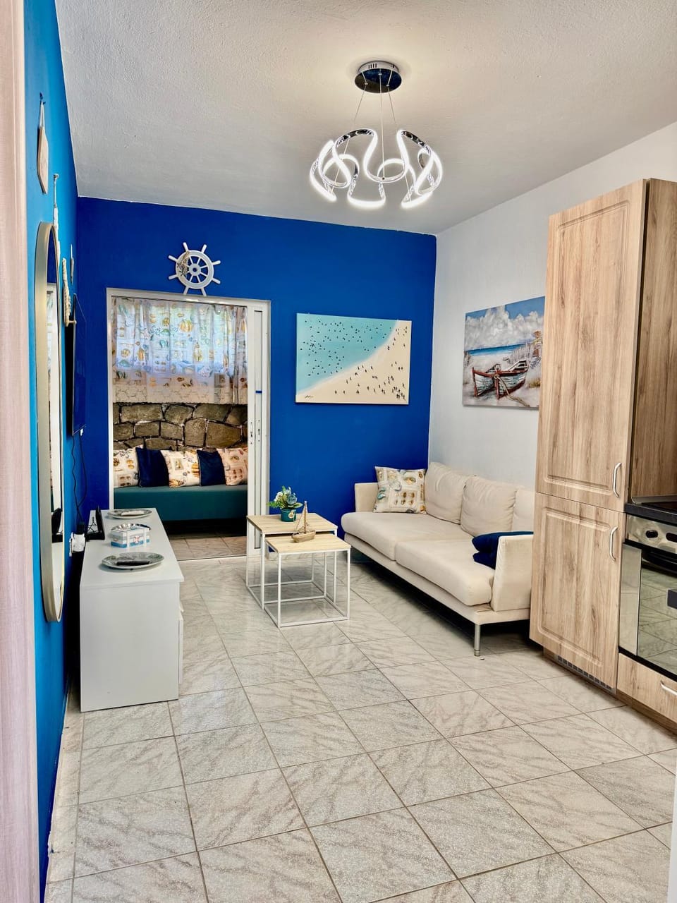 Bed, TV and multimedia, Kitchen or kitchenette, Living room, Photo of the whole room, Seating area, Dining area, Bedroom, wardrobe