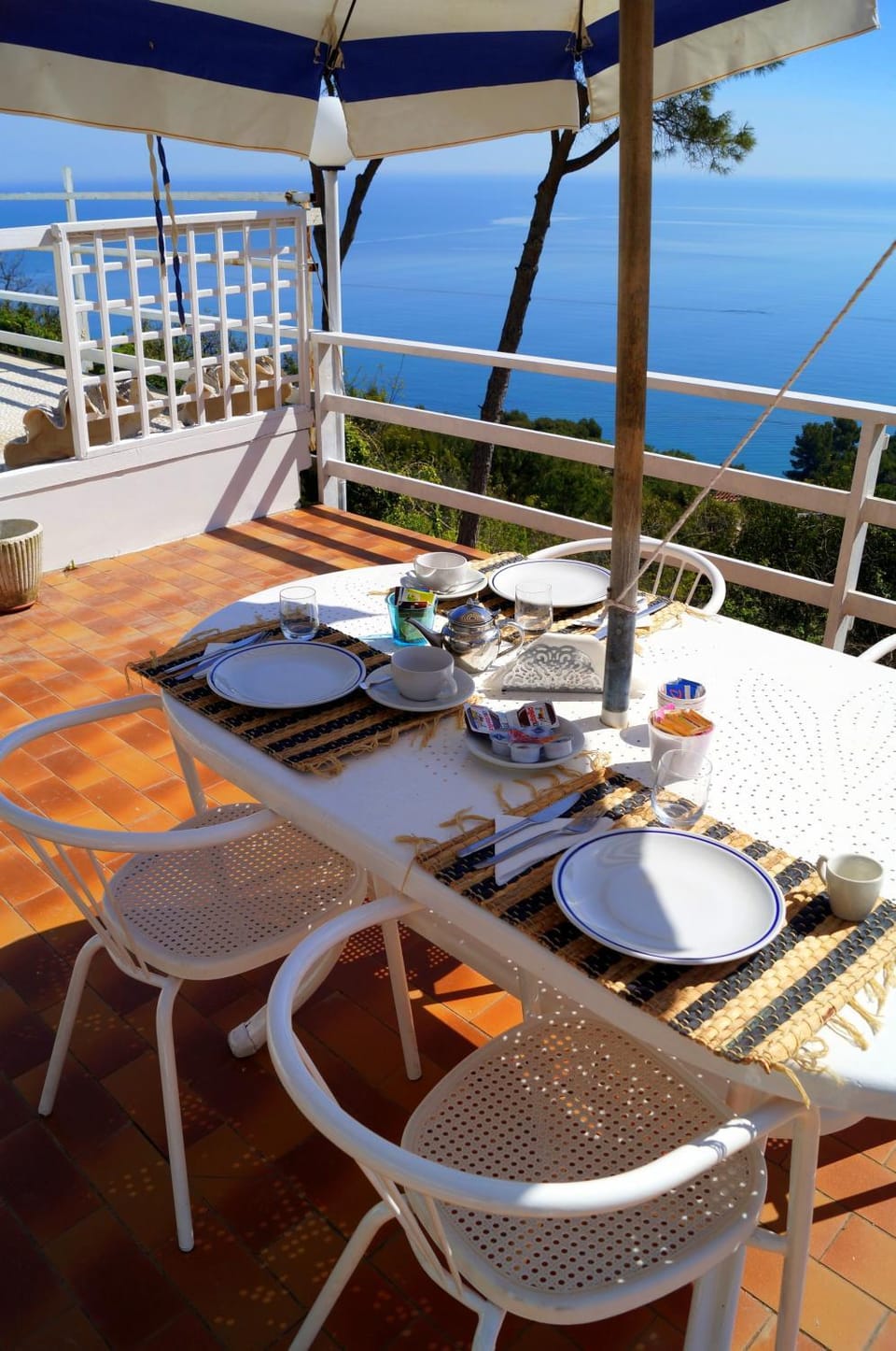 Garden, Balcony/Terrace, Food and drinks, Sea view