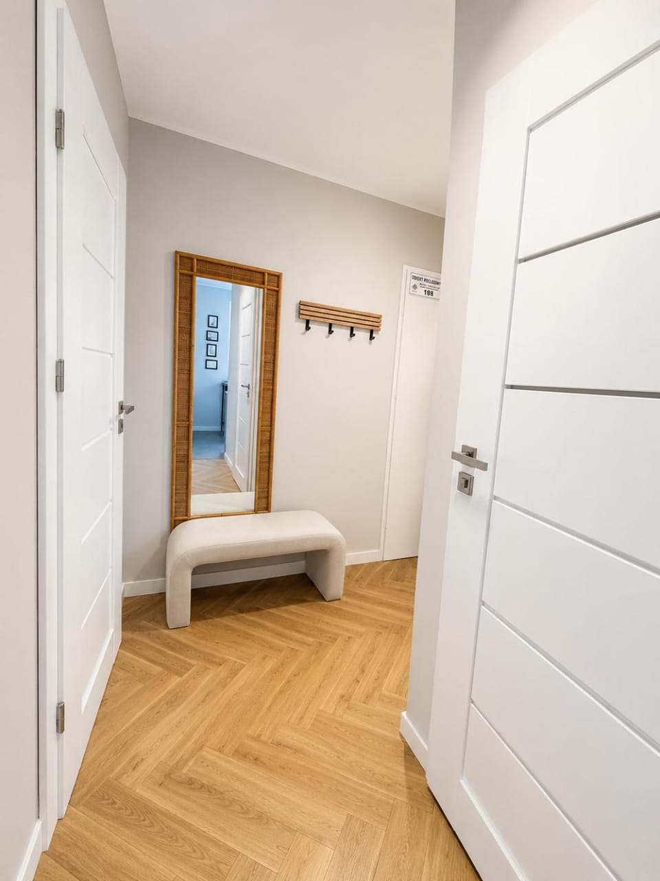 pet friendly, wardrobe