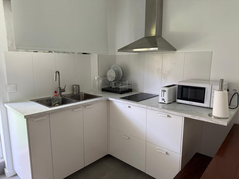 Coffee/tea facilities, Kitchen or kitchenette, pet friendly, stove, toaster