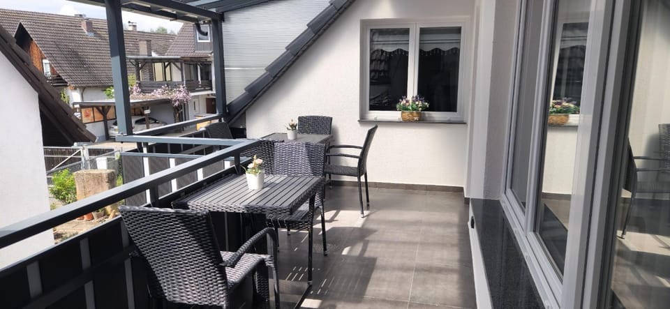 Balcony/Terrace, Seating area, Dining area