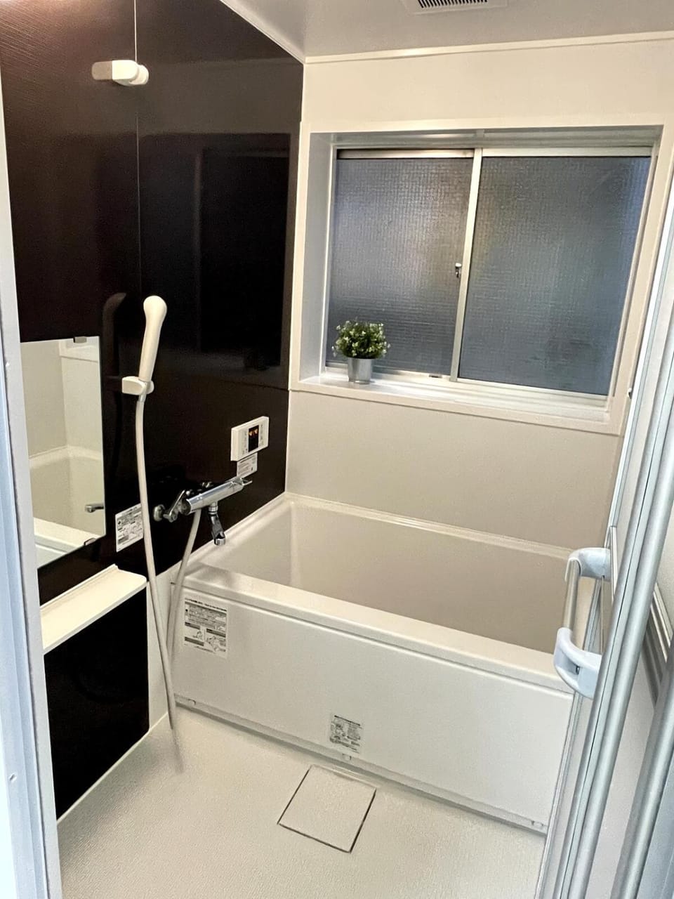 NEW OPEN Available for 10people 1 line to airport Vacation rental in Japan