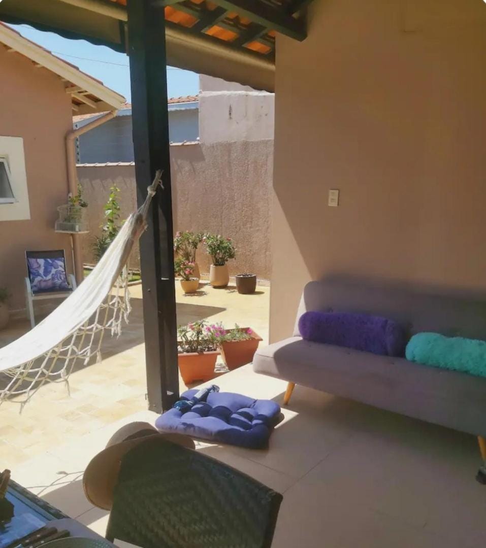 Quarto privativo para viagem a trabalho ou lazer a 8 min centro Bed and Breakfast in State of Goiás
