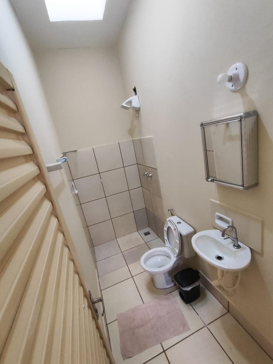 kitnet 5 furniture near Agrishow and Usp with Garage Apartment in Ribeirão Preto