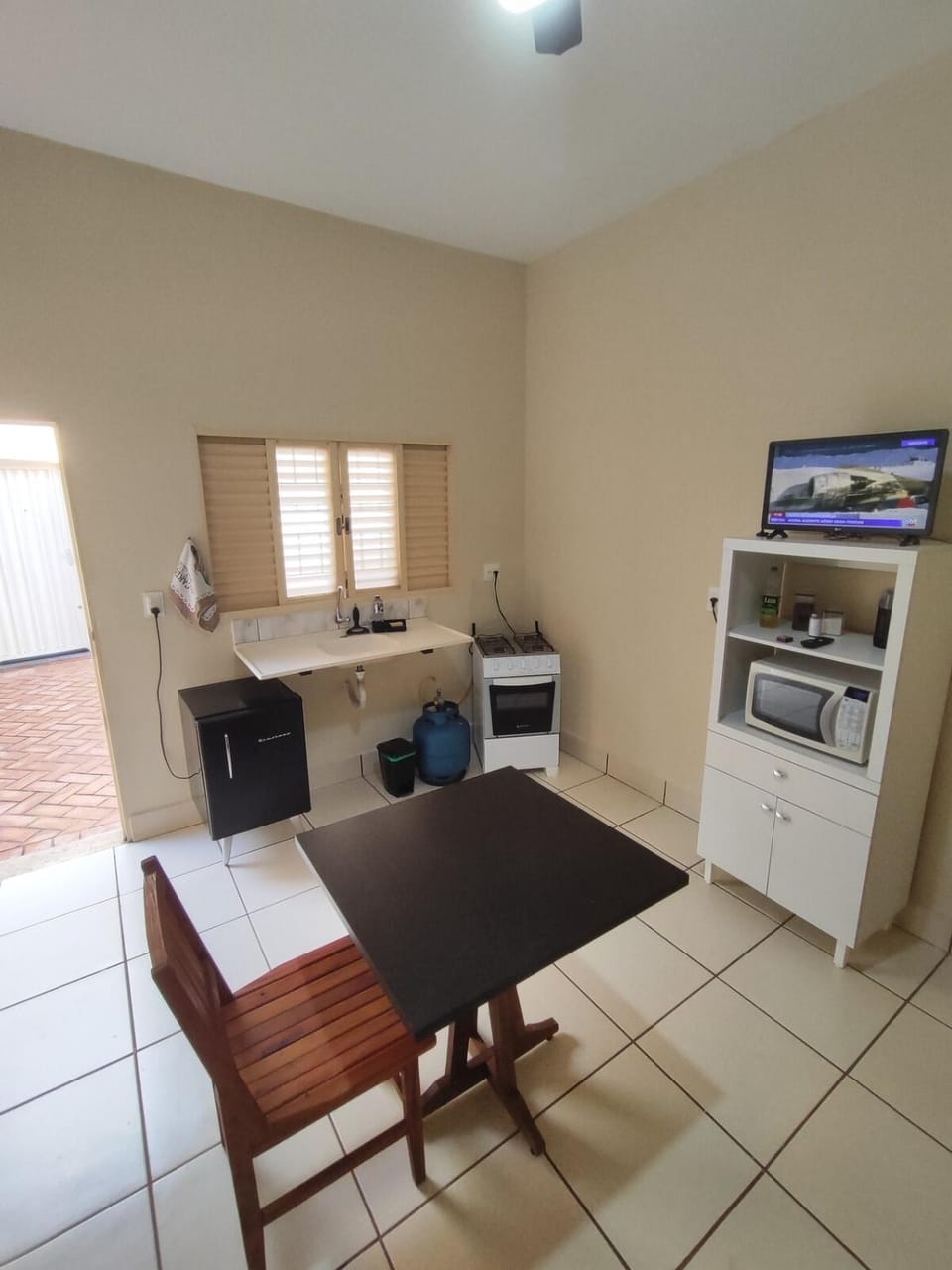 kitnet 5 furniture near Agrishow and Usp with Garage Apartment in Ribeirão Preto