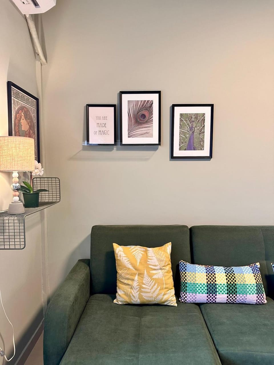 Living room, Seating area