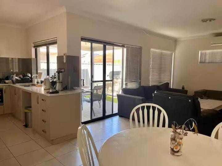Rooms in Quiet House in Bedford Vacation rental in Perth