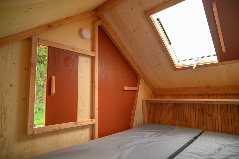 Camping Le Bellevue Campground/ 
RV Resort in Nouvelle-Aquitaine