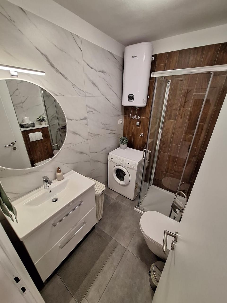 Apartment Ivko - private parking Apartment in Pula
