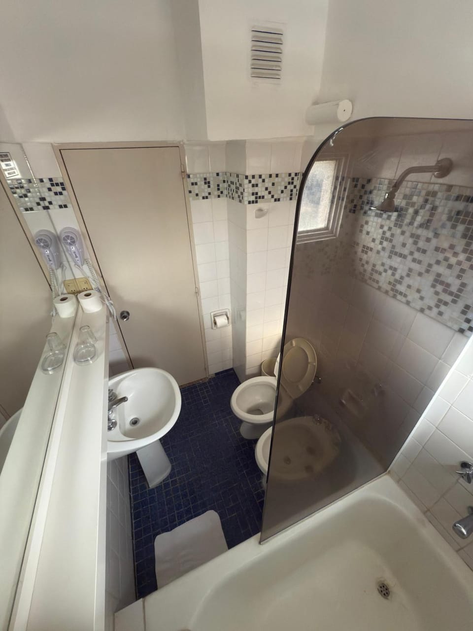 Shower, Toilet, Bathroom, bidet