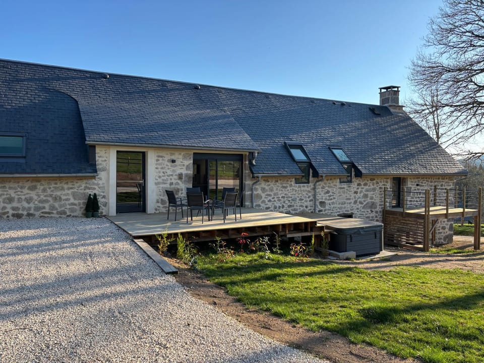 Property building, Day