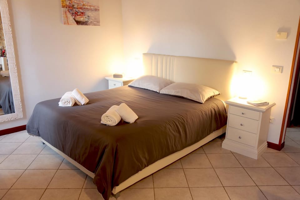 Timetofreedom Zimmer Lugana Apartment in Peschiera del Garda