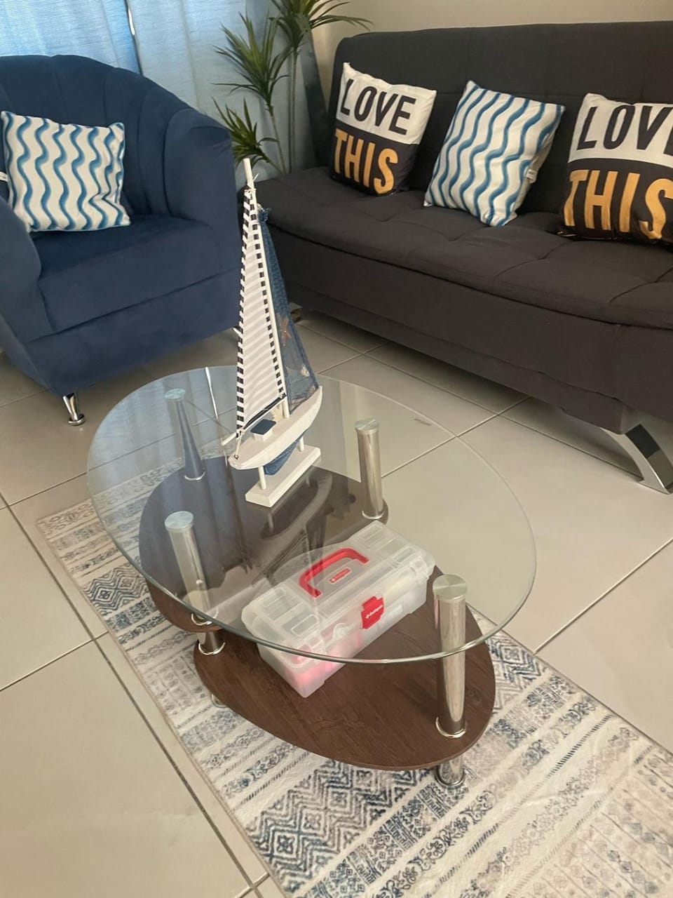 Living room, Seating area