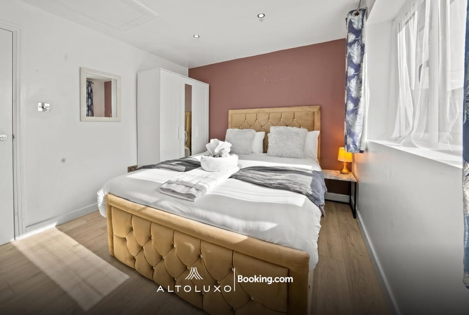 31A Stylish & Comfy 1BR By AltoLuxoExperience Short Lets & Serviced Accommodation With Free Wifi & Parking Apartment in Bristol