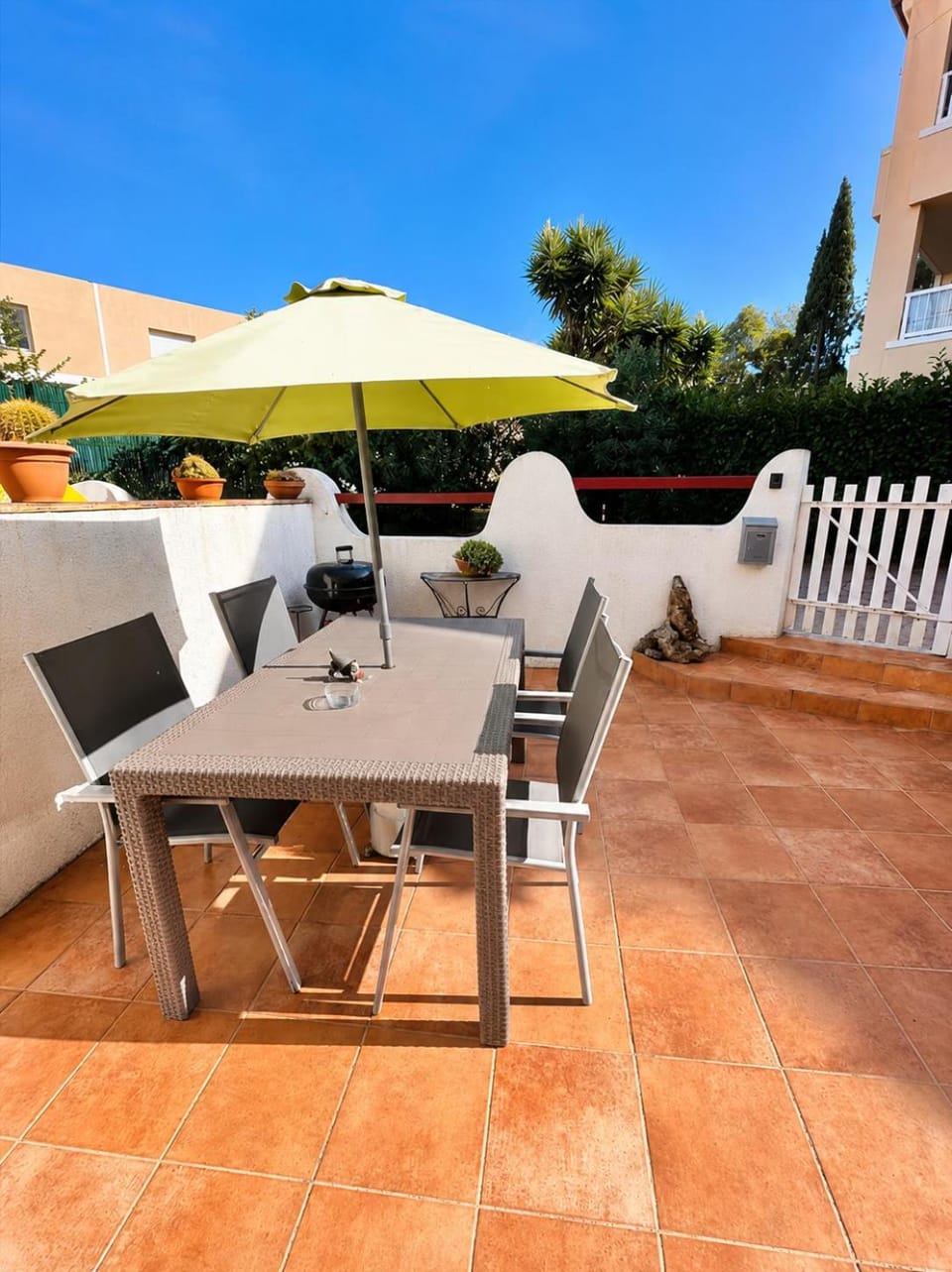 Patio, BBQ facilities, Balcony/Terrace