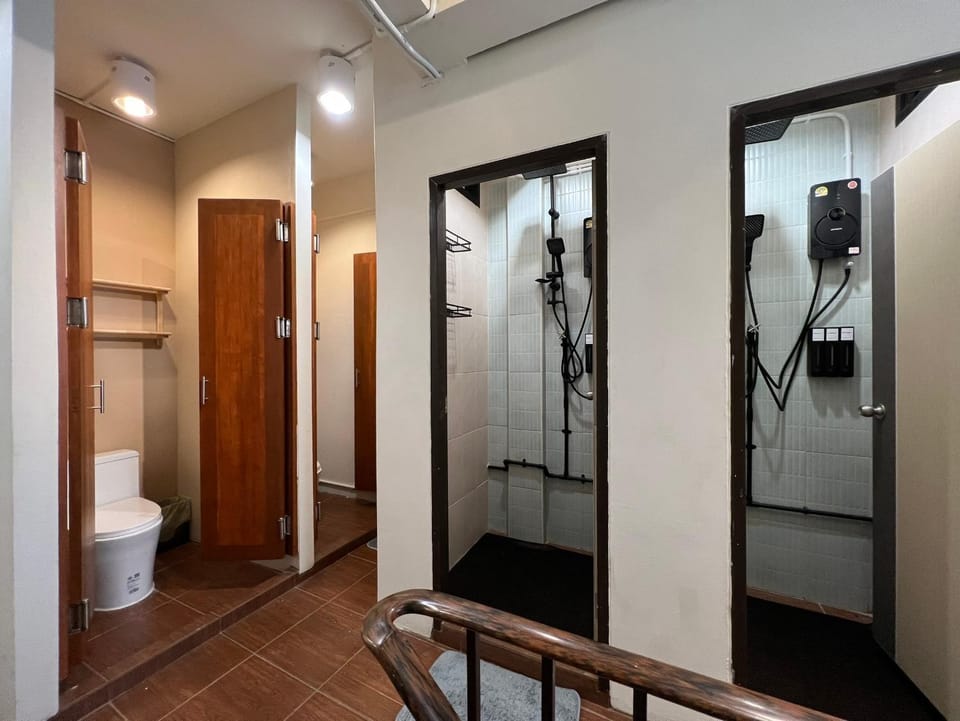 Toilet, Bathroom