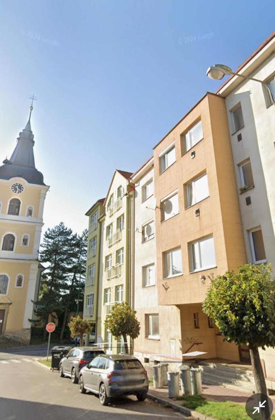 Property building, Location