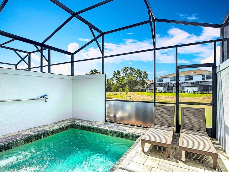 Spacious 3BR with Clubhouses and Splash Fun House in Four Corners