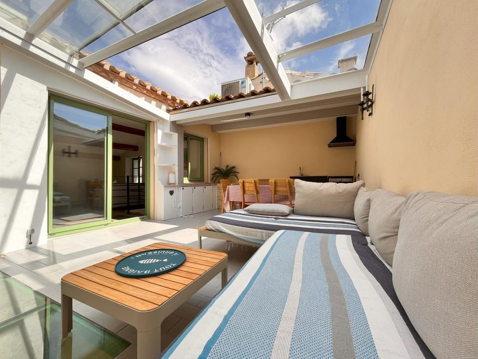 Balcony/Terrace, Balcony/Terrace