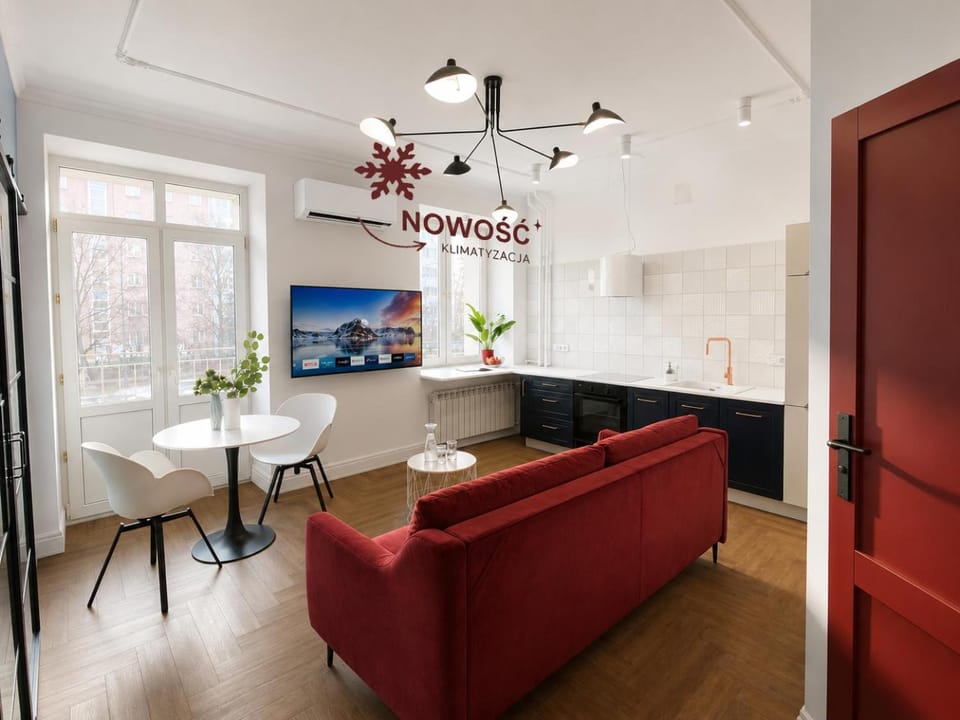 Kitchen or kitchenette, Living room, Dining area, air conditioner, air conditioner