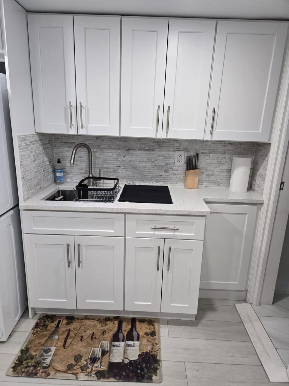 Modern Oasis 1 Apartment in Cambria Heights