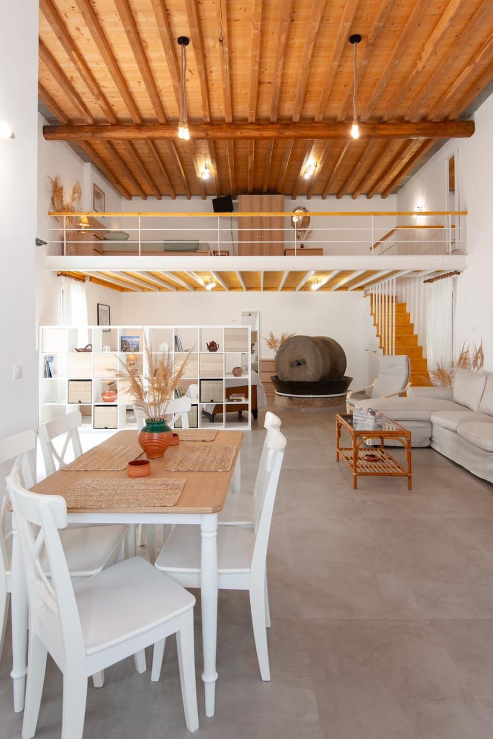 Το λιοτρίβι του Σπίθα Apartment in Milos