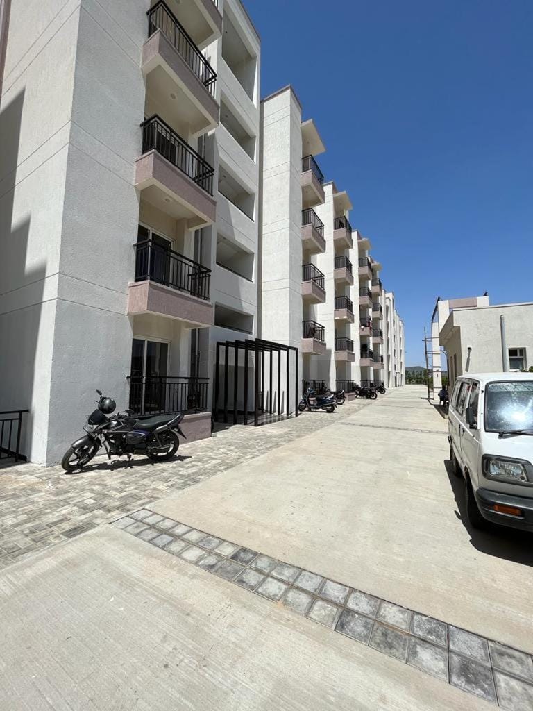 Property building, Parking