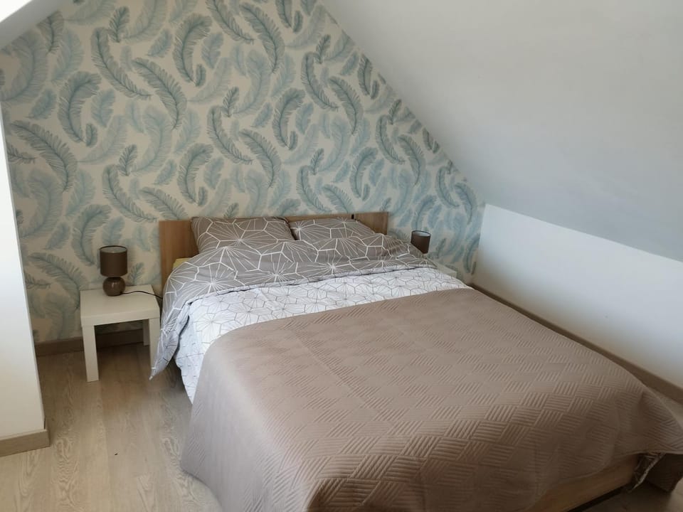 Bed, Photo of the whole room