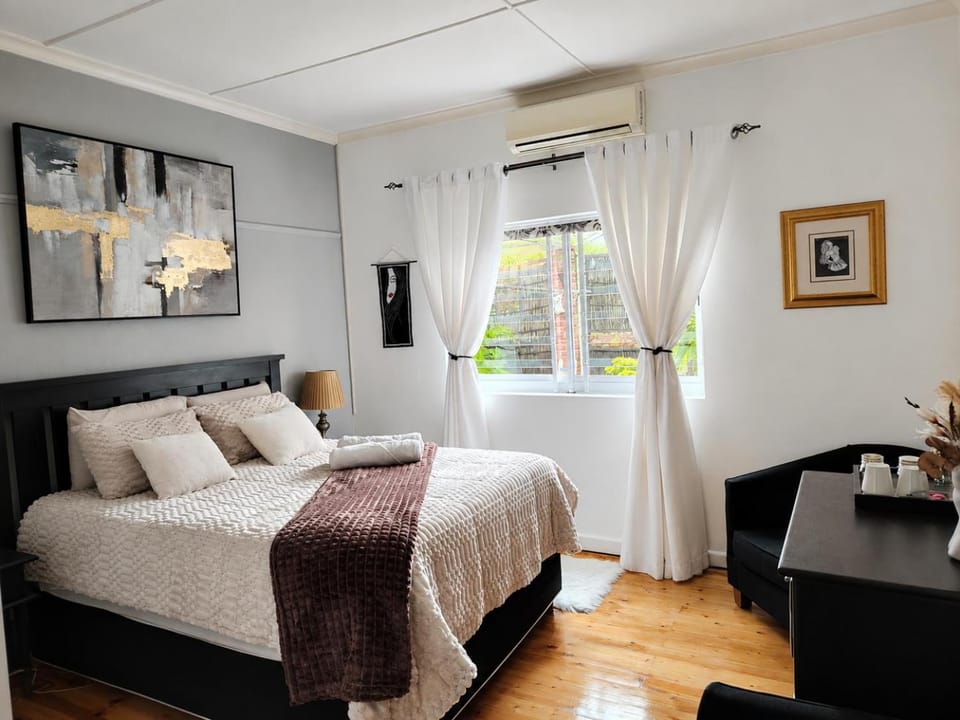 Bed, TV and multimedia, Coffee/tea facilities, Bedroom, internet, air conditioner