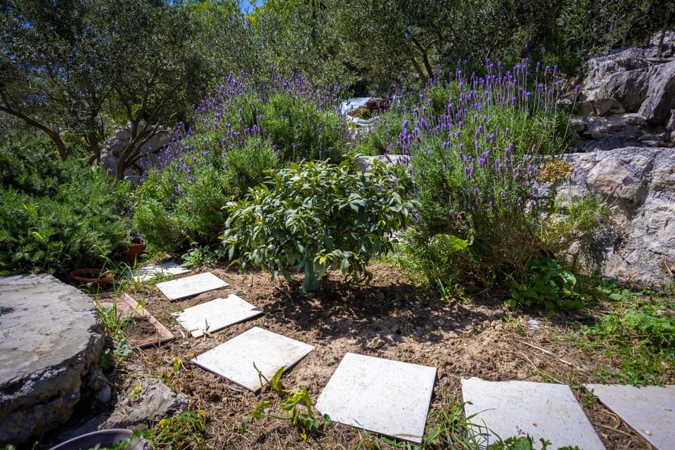 Apartment Skalin - Modern Comfort with a Local Touch Apartment in Dubrovnik-Neretva County