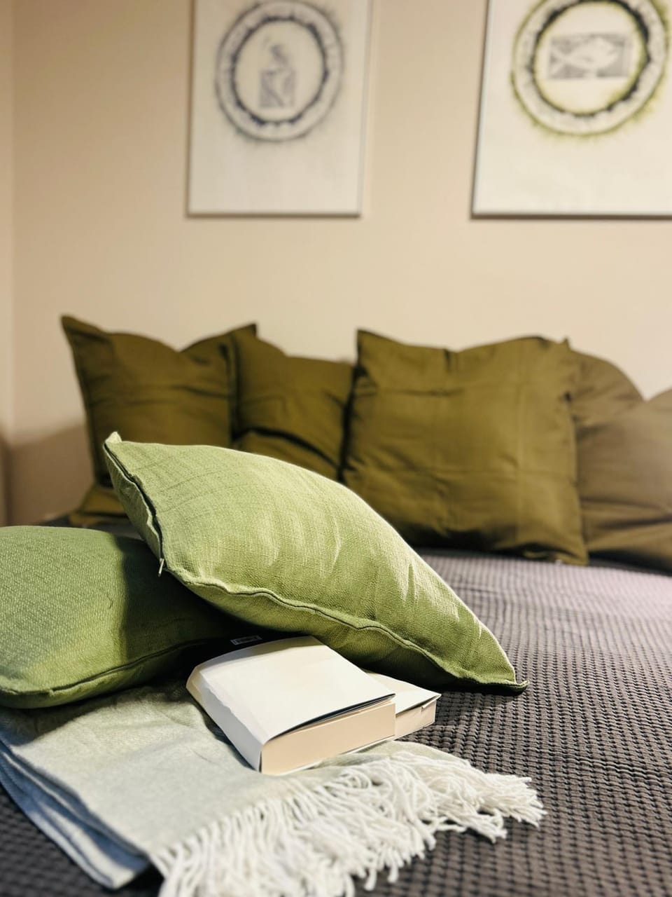 Living room, Bedroom