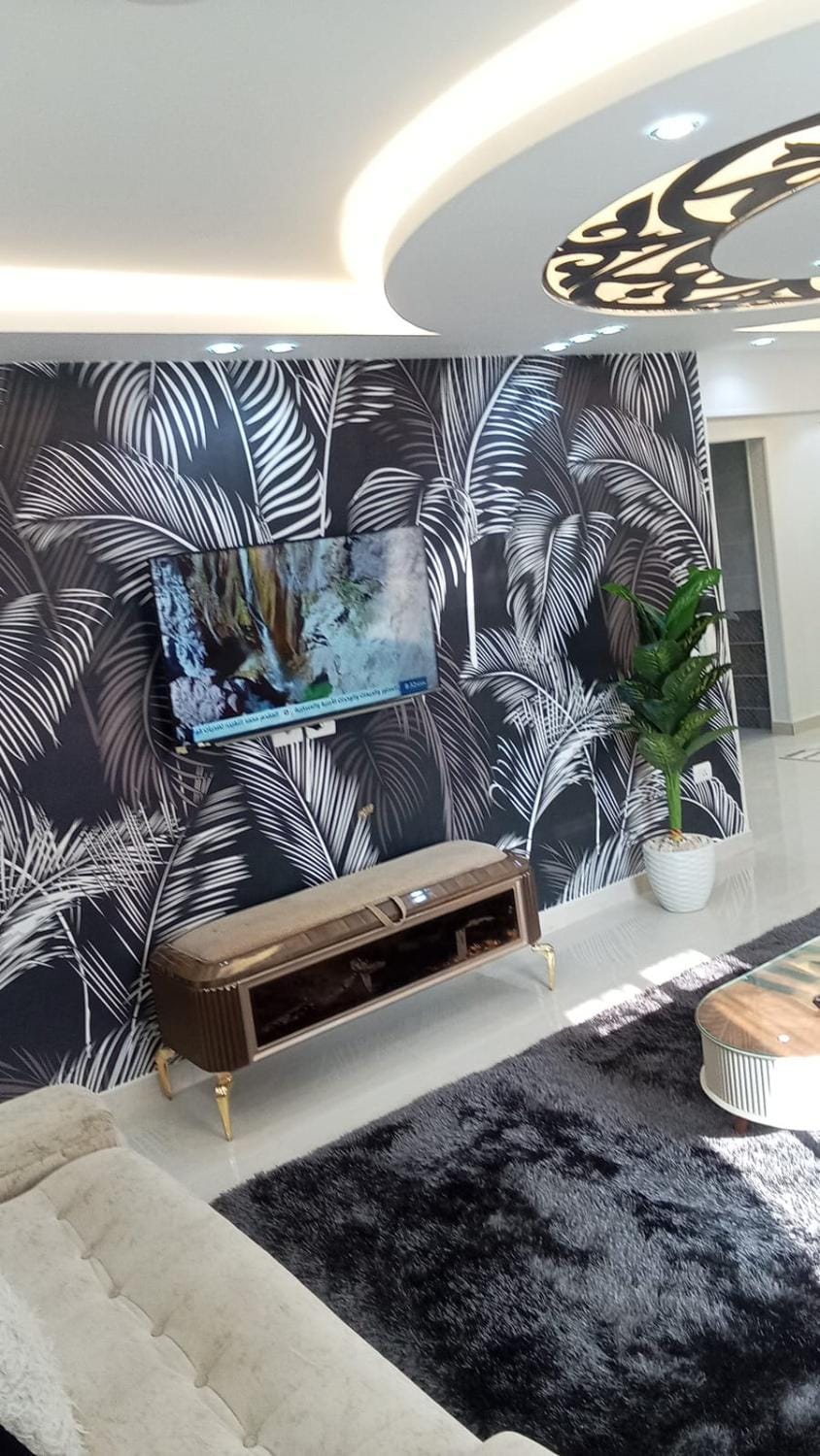 فرصة لا تعوّض للسكن الراقي في قلب المهندسين قريبة من جميع المناطق الحيوية والخدمات Apartment in Egypt