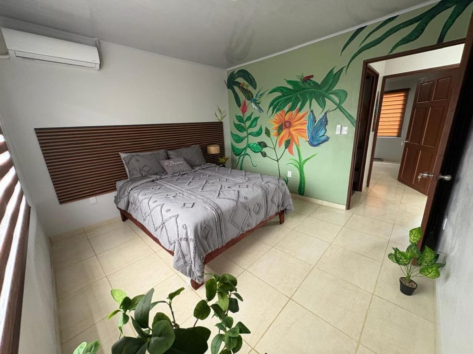 Bed, Photo of the whole room, Bedroom, air conditioner