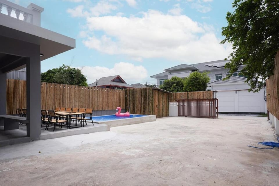 Number 8 Poolvilla Bangkok Villa in Bangkok