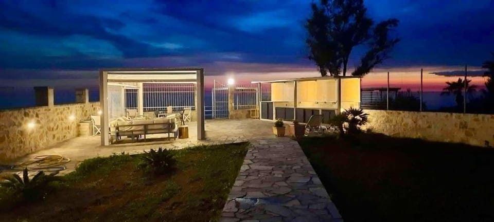 Night, Balcony/Terrace