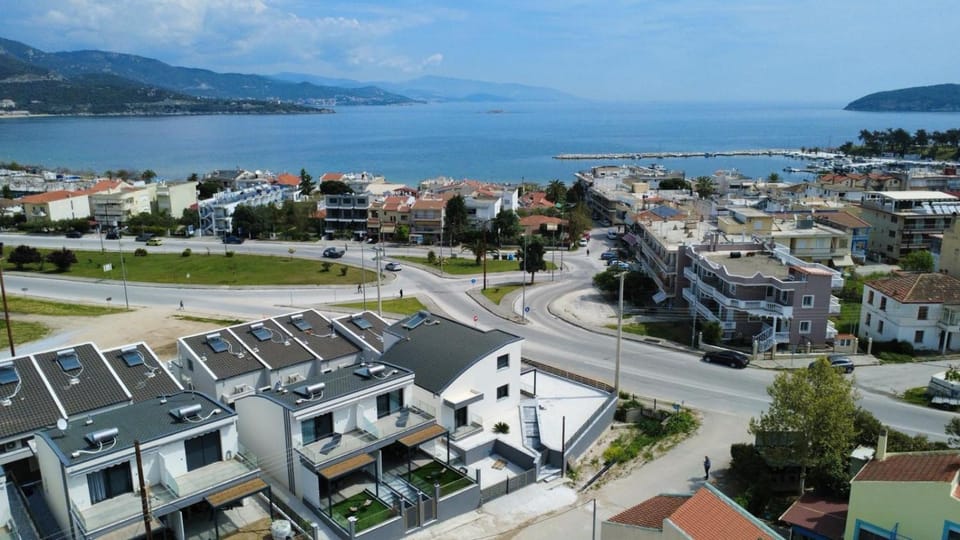 Bird's eye view, Location