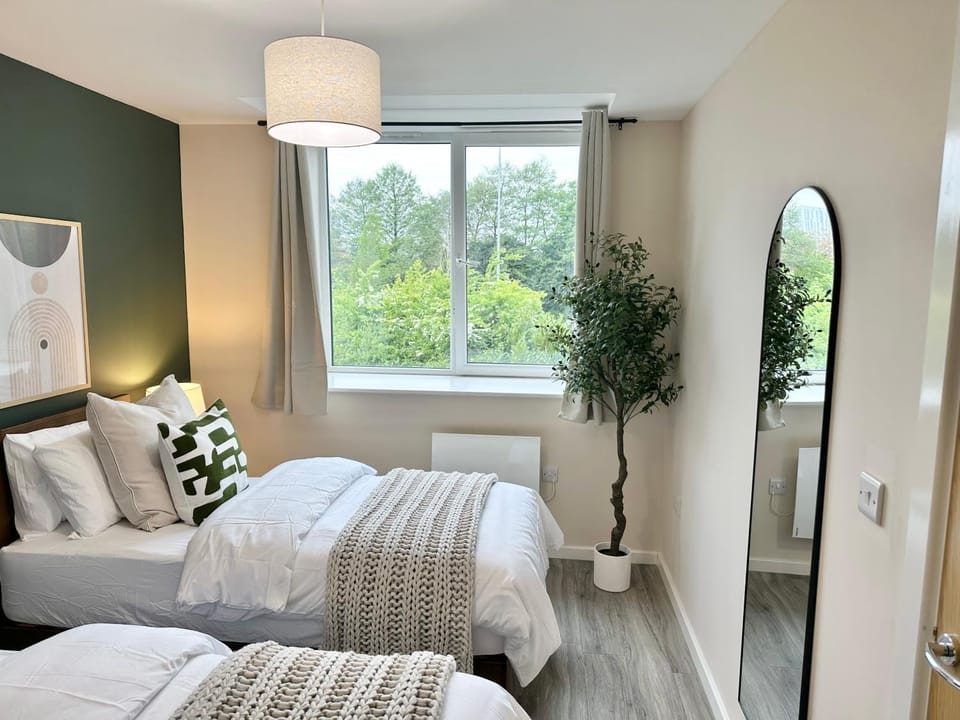 Centrally Located Flat By Ankers Short Term Rental Manchester Perfect for Monthly Stay Apartment in Salford