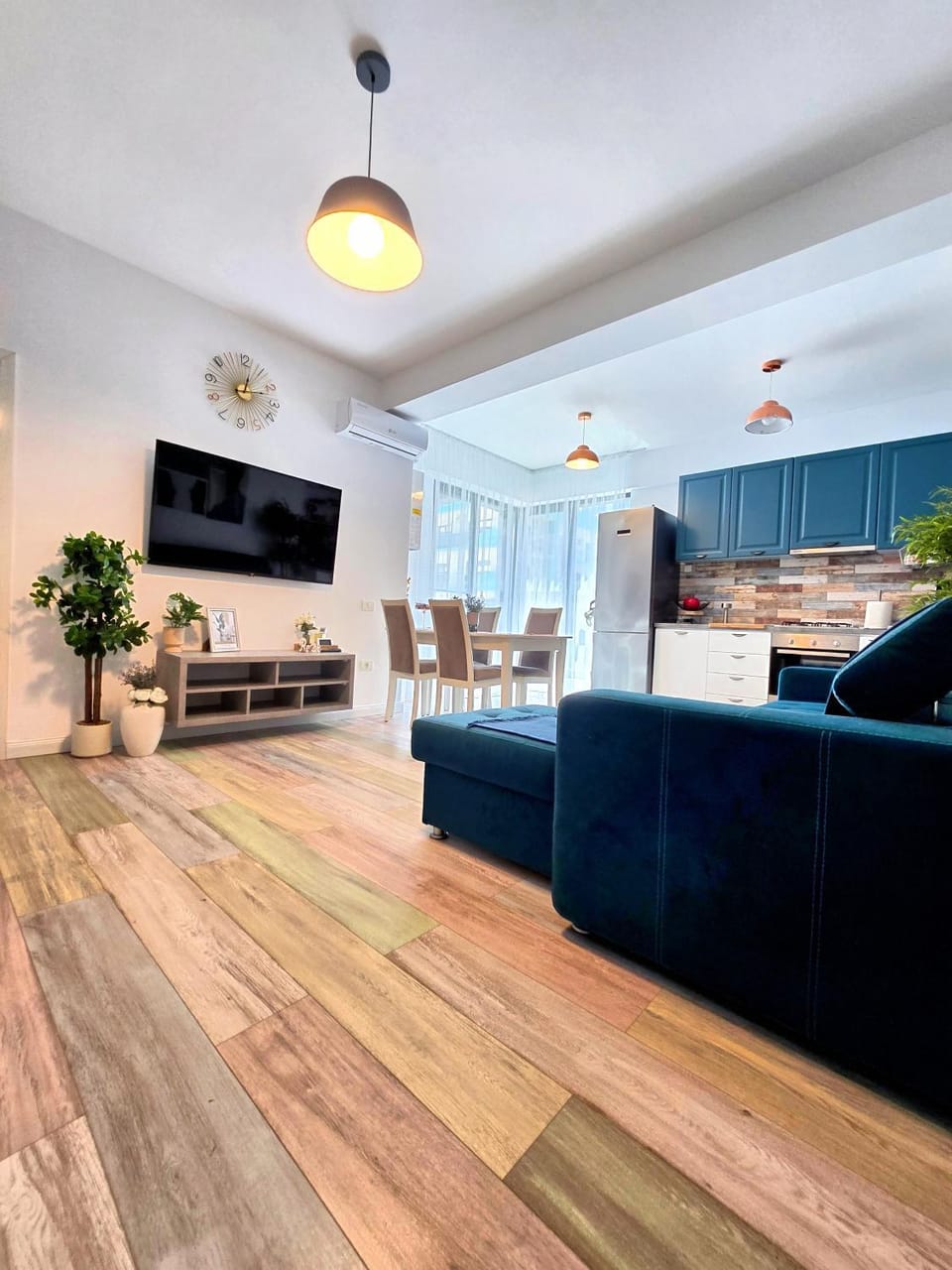 Velvet Waves - Endless Summer Mamaia Nord Apartaments Apartment in Constanța County