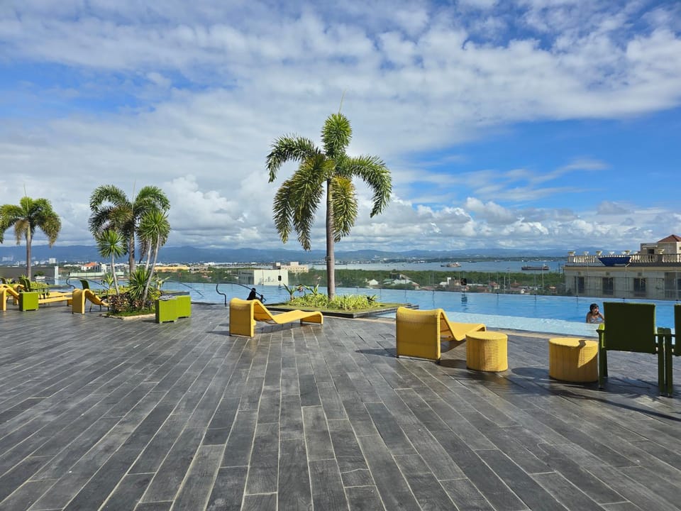 Mactan Cozy Studio Bed and Breakfast in Lapu-Lapu City