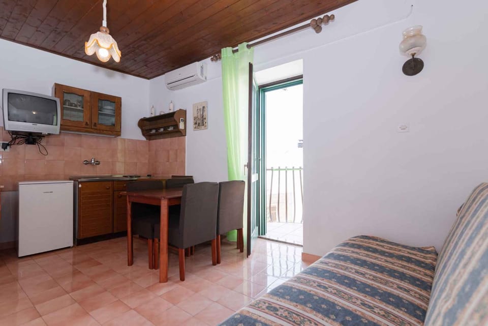 Balcony/Terrace, Living room, Seating area, Dining area