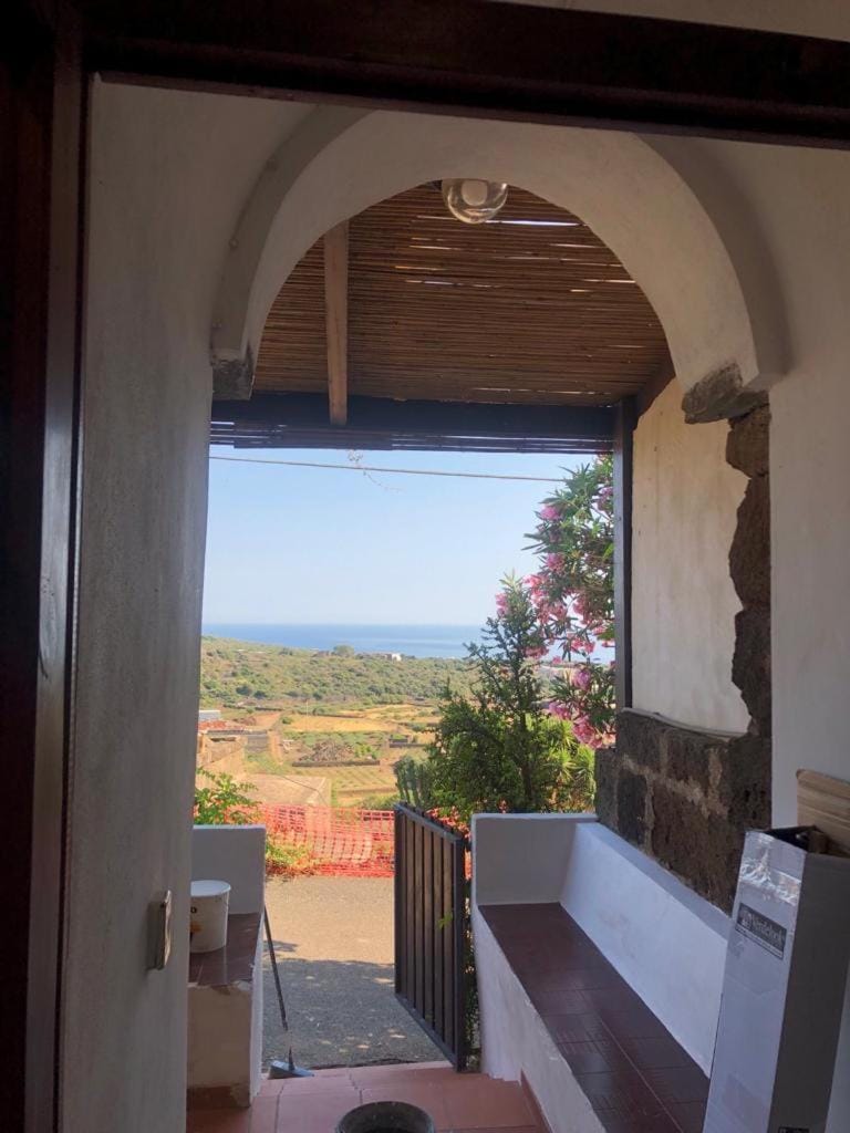 Pantalarea Apartment in Sicily