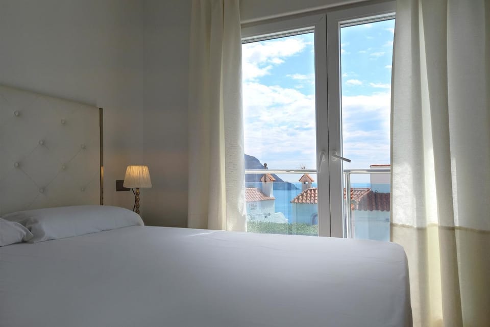 Bedroom, Sea view