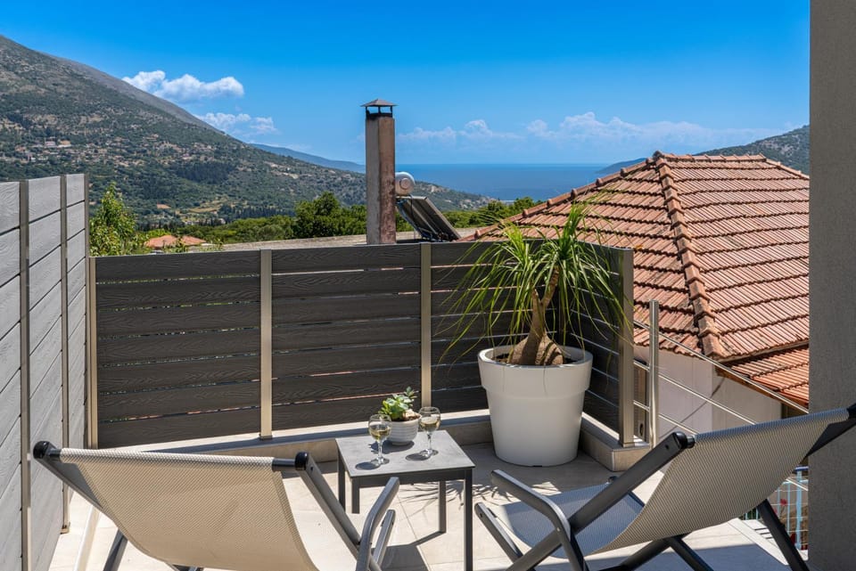 View (from property/room), Balcony/Terrace, Seating area
