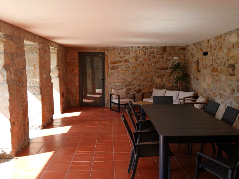 Lounge or bar, Dining area