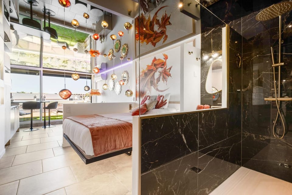 Bathroom, Photo of the whole room