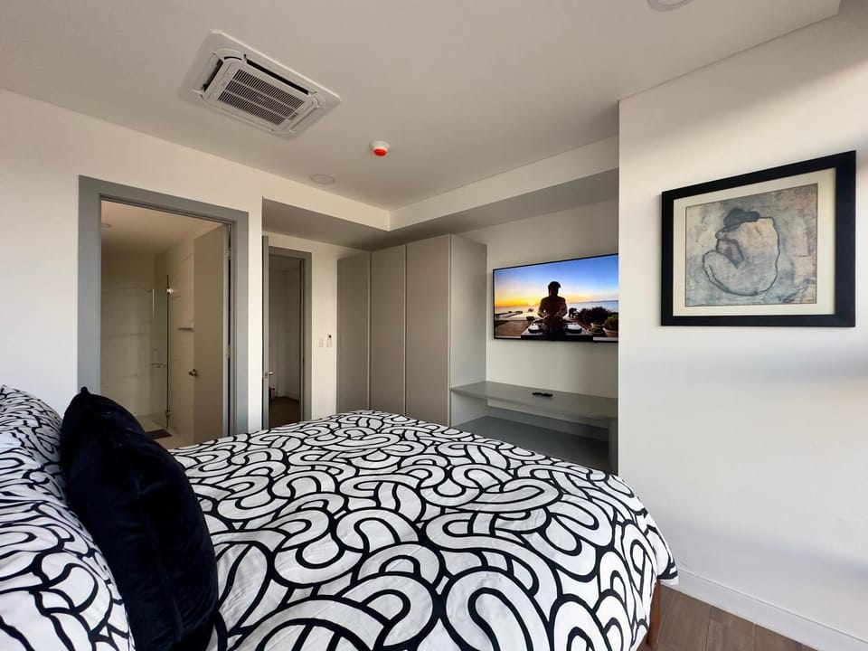 Lux Condo San Ysidro Border Apartment in Tijuana