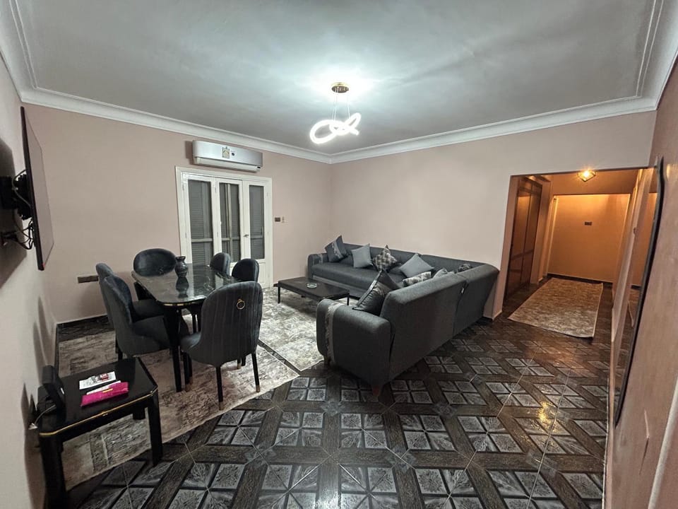 Luxurious Apartment With premium location and Cozy view near Cairo airport and city stars mall Apartment in Cairo Governorate