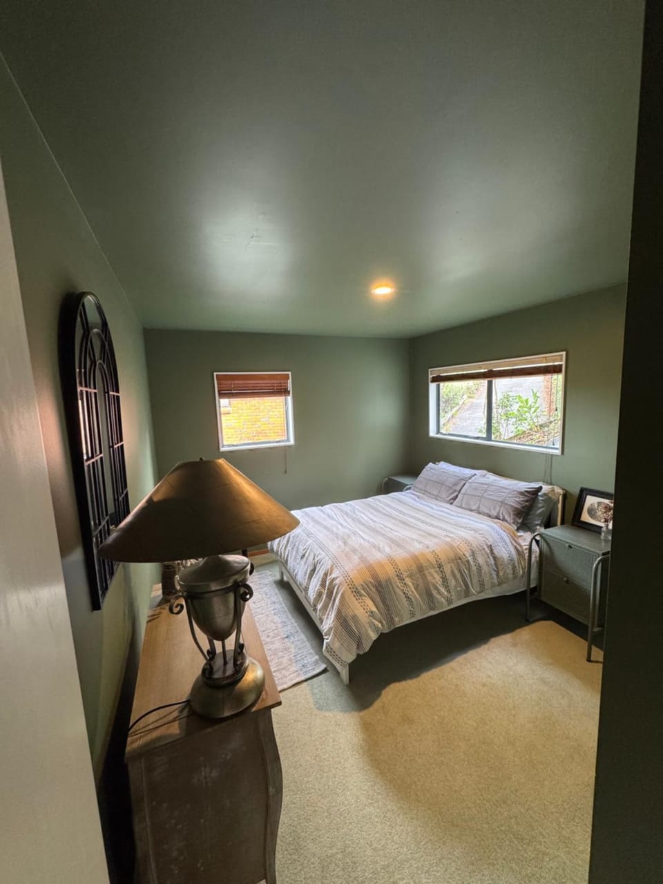 Sandy Toes & Netflix Nights, Relaxing Auckland Retreat Bed and Breakfast in Auckland